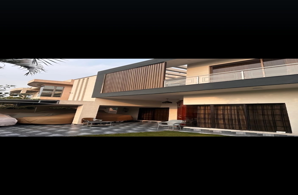 1 kanal house for sale in Phase 3 DHA Lahore