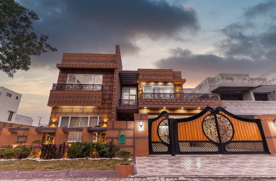 1 kanal house for sale in Lahore