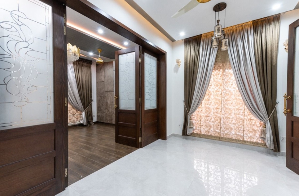 1 kanal house for sale in Lahore