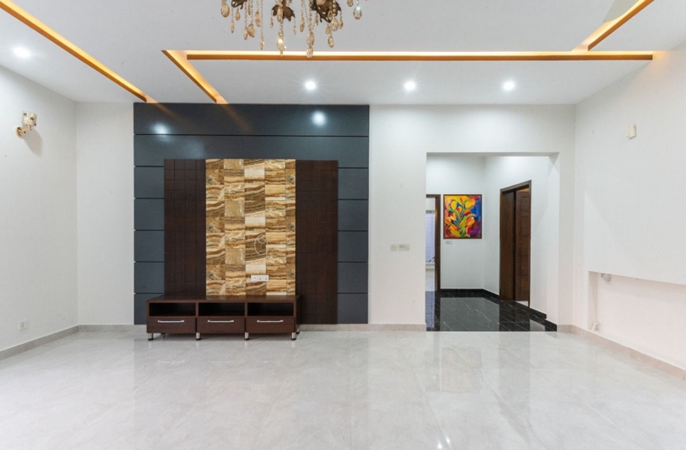1 kanal house for sale in Lahore