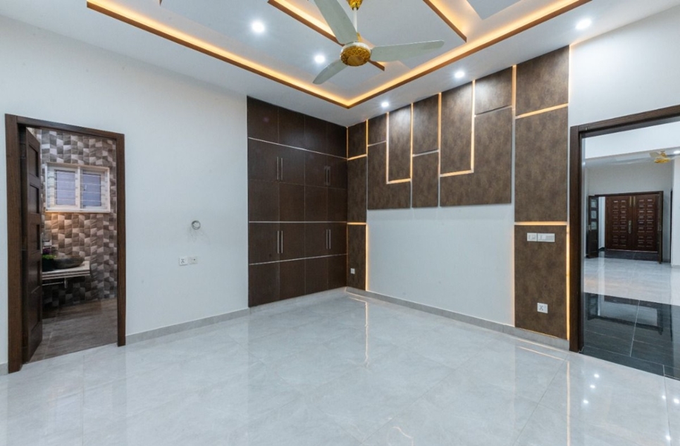 1 kanal house for sale in Lahore