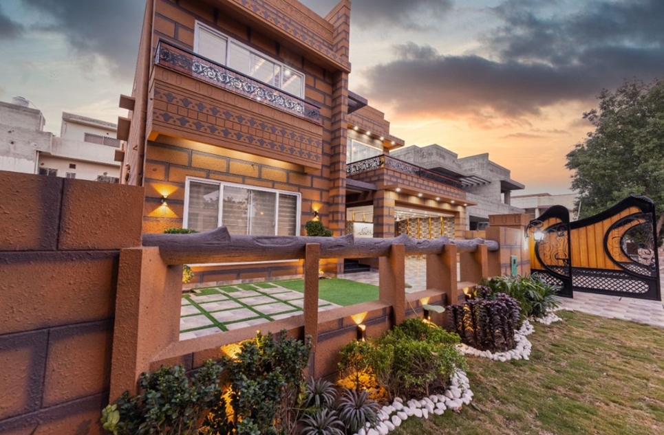 1 kanal house for sale in Lahore