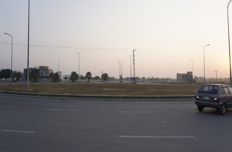 5 marla plot for sale in Phase 4 Bahria Orchard Lahore